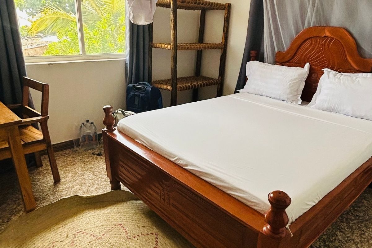 Bedroom in a Zanzibar nomad apartment